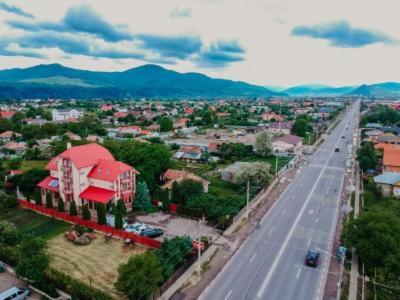 Pensiunea Octogon Piatra Neamţ Esterno foto