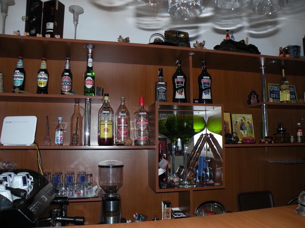 Pensiunea Octogon Piatra Neamţ Esterno foto